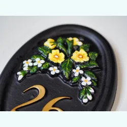 Primrose & Small Flowers close-up. - F100a-2