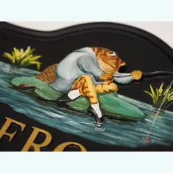 Toad Jeremy Fisher close-up. - W85a-2